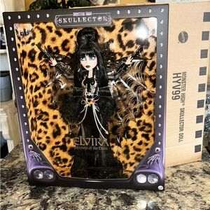 Monster High Skullector Elvira, Mistress of the Dark Doll